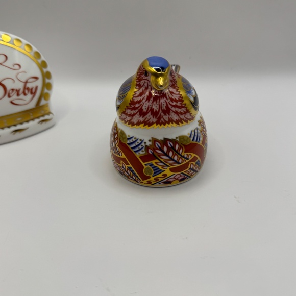 Royal Crown Derby Chaffinch Nesting Collectors Guild Exclusive 1997 paperweight - Picture 4 of 10
